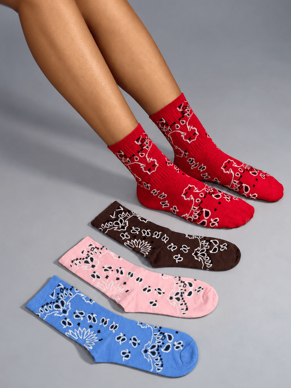 Zhivago Women Women Winter Slides Bandana Crew Socks